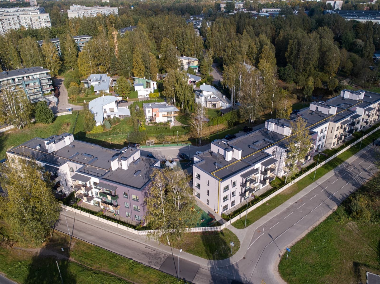 IRIS Šampēteris at Apūzes Street 51, aerial view of the completed residential complex.