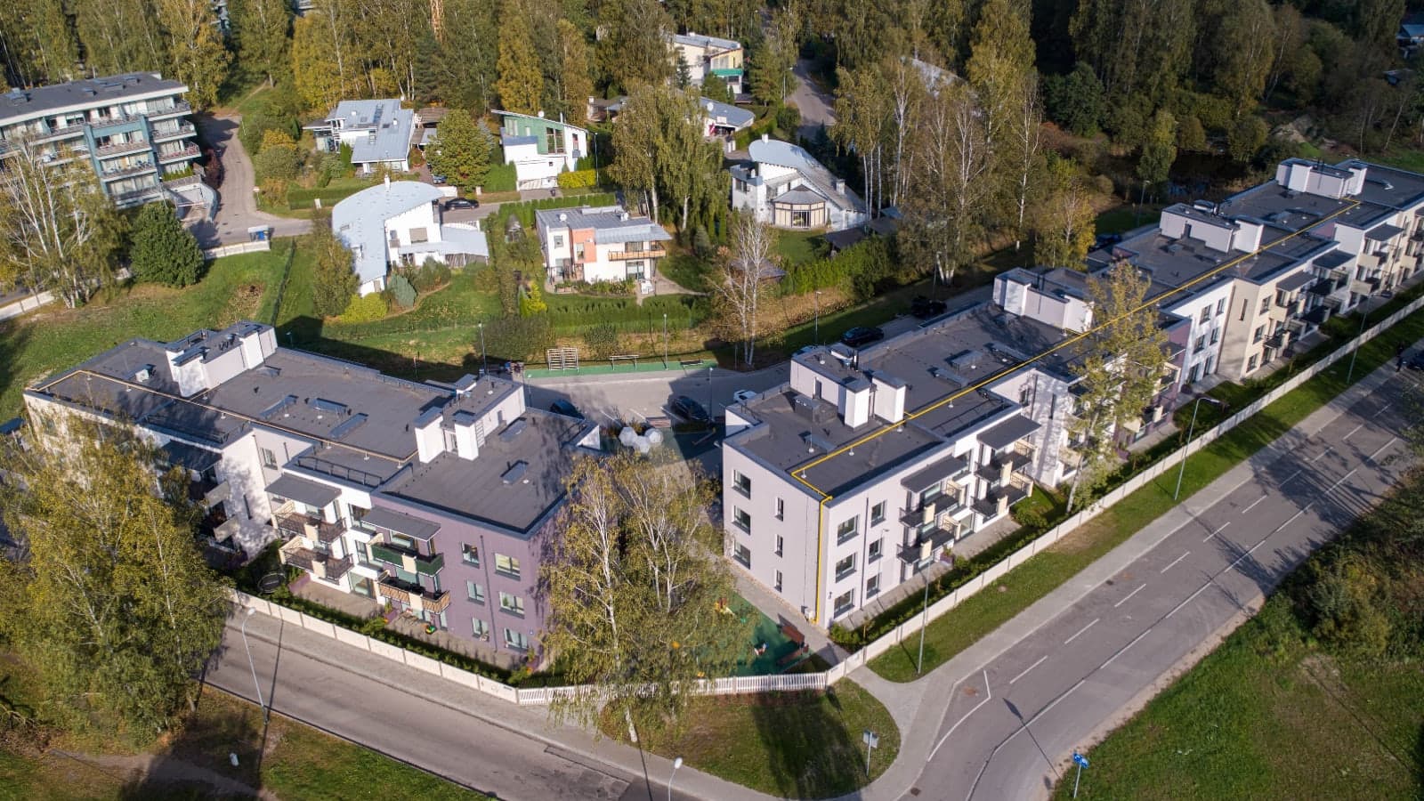 IRIS Šampēteris at Apūzes Street 51, aerial view of the completed residential complex.