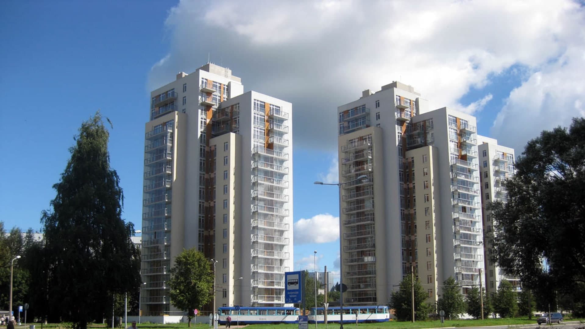 Two Metropolia residential towers beside Anniņmuižas Boulevard in Riga.