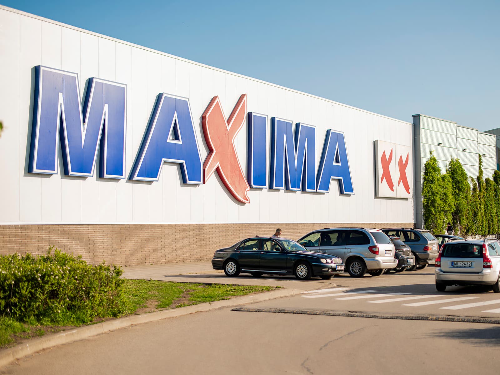 Maxima XX façade at Valdeka Shopping Centre in Jelgava.